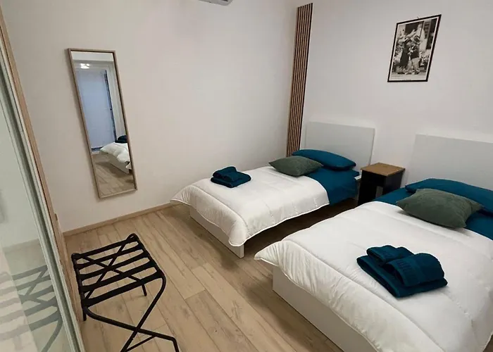 N & C Noemi & Costa *